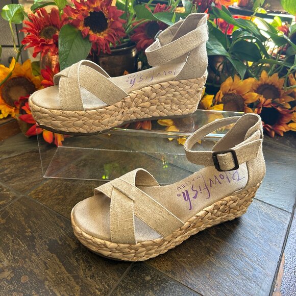 Blowfish Espadrille-Style Platform Sandals - Picture 7 of 10